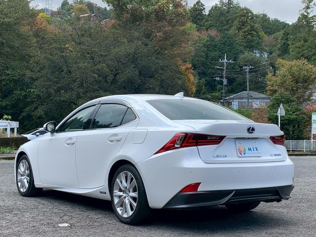 ＩＳ ＩＳ３００ｈ　バージョンＬ　ＥＴＣ　クリアランスソナー　オートクルーズコントロール　バックカメラ　ナビ　ＴＶ　アルミホイール　オートライト　ＬＥＤヘッドランプ　ＣＶＴ　シートヒーター　シートエアコン　スマートキー（63枚目）