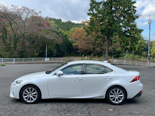 ＩＳ ＩＳ３００ｈ　バージョンＬ　ＥＴＣ　クリアランスソナー　オートクルーズコントロール　バックカメラ　ナビ　ＴＶ　アルミホイール　オートライト　ＬＥＤヘッドランプ　ＣＶＴ　シートヒーター　シートエアコン　スマートキー（64枚目）