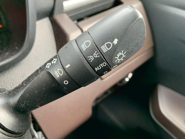 オートライトは、付け忘れや消し忘れを防ぐことができます。高速道路などのトンネルなどにも役立ちます。