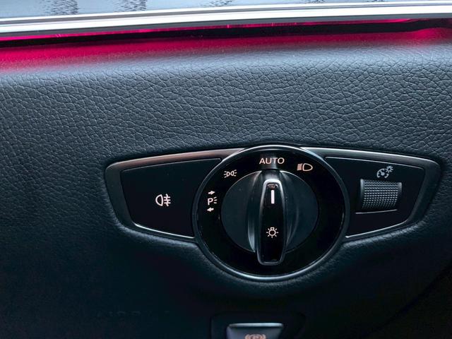 �y�I�[�g���C�g�z�Z���T�[�����̖͂��邳�𔻒f�������Ńw�b�h���C�g���_�����܂��B��ԑ��s�������΂̐S�z���Ȃ��Ȃ�܂��B