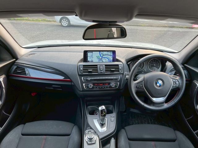 １シリーズ １２０ｉ　スポーツ　ＥＴＣ　バックカメラ　ナビ　クリアランスソナー　アルミホイール　オートライト　ＨＩＤ　パワーシート　ターボ　スマートキー　アイドリングストップ　ＡＴ　盗難防止システム　ＡＢＳ　ＥＳＣ　ＣＤ　エアコン（2枚目）