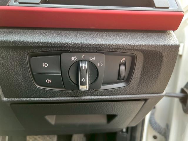 １シリーズ １２０ｉ　スポーツ　ＥＴＣ　バックカメラ　ナビ　クリアランスソナー　アルミホイール　オートライト　ＨＩＤ　パワーシート　ターボ　スマートキー　アイドリングストップ　ＡＴ　盗難防止システム　ＡＢＳ　ＥＳＣ　ＣＤ　エアコン（9枚目）