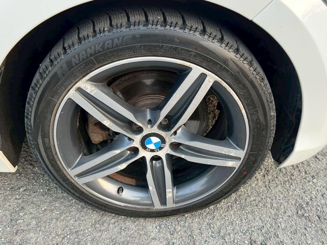 １シリーズ １２０ｉ　スポーツ　ＥＴＣ　バックカメラ　ナビ　クリアランスソナー　アルミホイール　オートライト　ＨＩＤ　パワーシート　ターボ　スマートキー　アイドリングストップ　ＡＴ　盗難防止システム　ＡＢＳ　ＥＳＣ　ＣＤ　エアコン（26枚目）