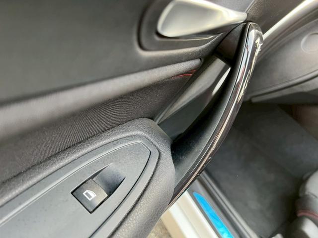 １シリーズ １２０ｉ　スポーツ　ＥＴＣ　バックカメラ　ナビ　クリアランスソナー　アルミホイール　オートライト　ＨＩＤ　パワーシート　ターボ　スマートキー　アイドリングストップ　ＡＴ　盗難防止システム　ＡＢＳ　ＥＳＣ　ＣＤ　エアコン（42枚目）
