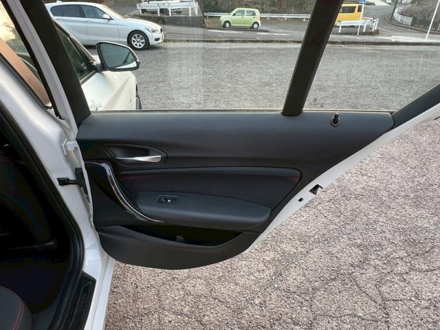 １シリーズ １２０ｉ　スポーツ　ＥＴＣ　バックカメラ　ナビ　クリアランスソナー　アルミホイール　オートライト　ＨＩＤ　パワーシート　ターボ　スマートキー　アイドリングストップ　ＡＴ　盗難防止システム　ＡＢＳ　ＥＳＣ　ＣＤ　エアコン（61枚目）