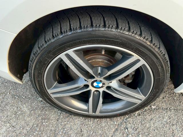 １シリーズ １２０ｉ　スポーツ　ＥＴＣ　バックカメラ　ナビ　クリアランスソナー　アルミホイール　オートライト　ＨＩＤ　パワーシート　ターボ　スマートキー　アイドリングストップ　ＡＴ　盗難防止システム　ＡＢＳ　ＥＳＣ　ＣＤ　エアコン（62枚目）