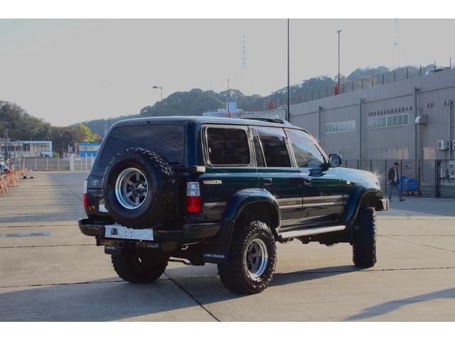 ランドクルーザー80 VXリミテッド 5人乗り 1ナンバー デフロック ムーンルーフ アクセサリーメーター リアエアコン FOXショック(3枚目)