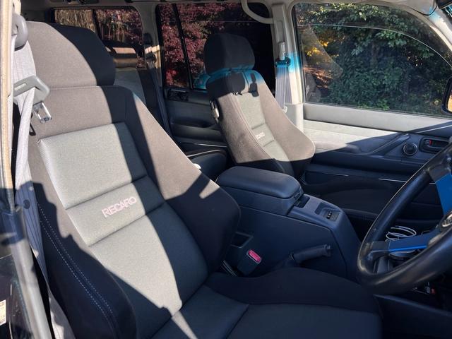 ランドクルーザー80 VXリミテッド 5人乗り 1ナンバー デフロック ムーンルーフ アクセサリーメーター リアエアコン FOXショック(17枚目)