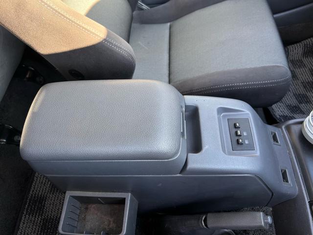 ランドクルーザー80 VXリミテッド 5人乗り 1ナンバー デフロック ムーンルーフ アクセサリーメーター リアエアコン FOXショック(18枚目)