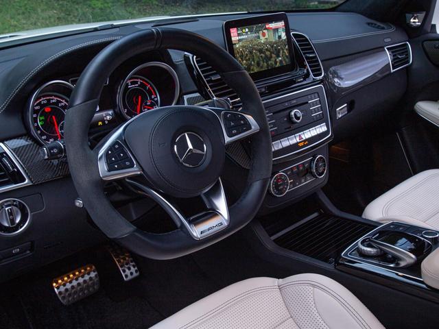 ＡＭＧパフォーマンスステアリングホイール