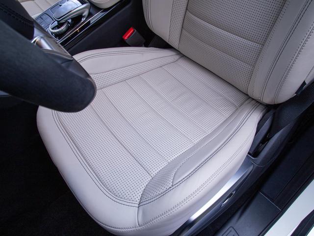 座面、サポート部分の擦れ、しわなどもほとんどなくとても丁寧に乗られていたのが伺えます。