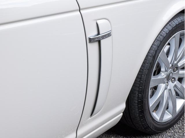 ������f�����ے�����T�C�h�x���g�B�{�f�B���C���Ɏ��R�ɗn�����݂A�u�i�`�f�t�`�q�v�o�b�W�����肰�Ȃ��咣����A�p���Ԃ炵����i�ȃA�N�Z���g�ł��B