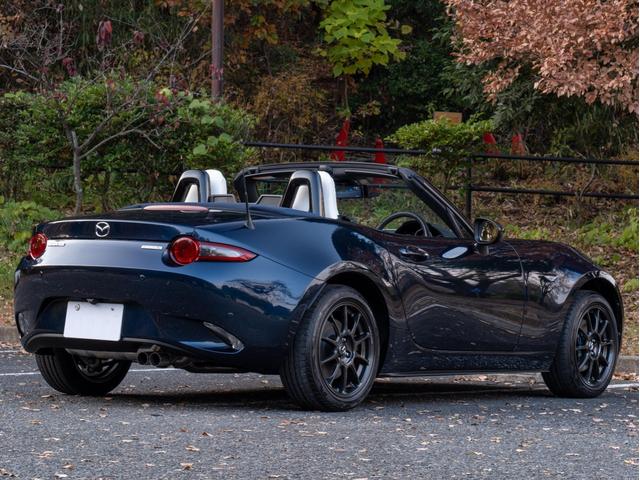 ロードスター 990S 大人ライトカスタム 禁煙車 ドライブレコーダー ETC ミュージックプレイヤー接続可 オートマチックハイビーム 障害物センサー 衝突被害軽減ブレーキ レーンキープアシスト(3枚目)