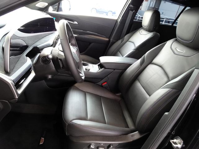 キャデラックＸＴ４ スポーツ　ワンオーナー　４ＷＤ　純正２０インチＡＷ　全周囲カメラ　３３インチディスプレイオーディオ　ＡｐｐｌｅＣａｒｐｌａｙ　Ａｎｄｒｏｉｄａｕｔｏ　アダプティブクルーズコントロール　ステアリングヒーター（8枚目）
