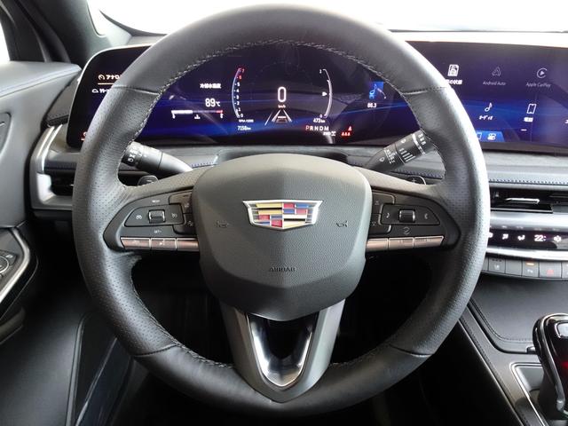キャデラックＸＴ４ スポーツ　ワンオーナー　４ＷＤ　純正２０インチＡＷ　全周囲カメラ　３３インチディスプレイオーディオ　ＡｐｐｌｅＣａｒｐｌａｙ　Ａｎｄｒｏｉｄａｕｔｏ　アダプティブクルーズコントロール　ステアリングヒーター（10枚目）