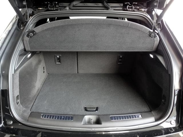 キャデラックＸＴ４ スポーツ　ワンオーナー　４ＷＤ　純正２０インチＡＷ　全周囲カメラ　３３インチディスプレイオーディオ　ＡｐｐｌｅＣａｒｐｌａｙ　Ａｎｄｒｏｉｄａｕｔｏ　アダプティブクルーズコントロール　ステアリングヒーター（18枚目）