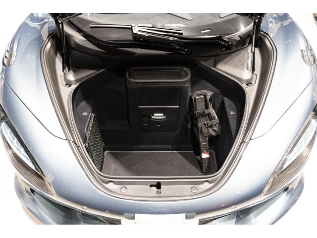 ７５０Ｓ ４．０　スポーツエキゾースト　レーシングシート　内外装カーボンファイバー（24枚目）