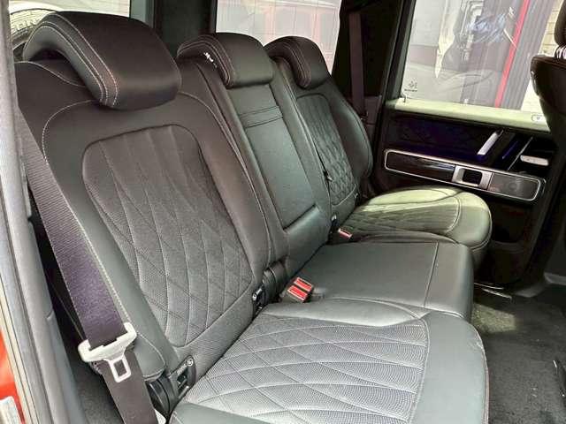 Gクラス G63 マグノヒーローエディション WD 限定車 manufakturプログラムプラス ドライカーボンフェンダー カーボンインテリアPKG カーボンステアリング(14枚目)