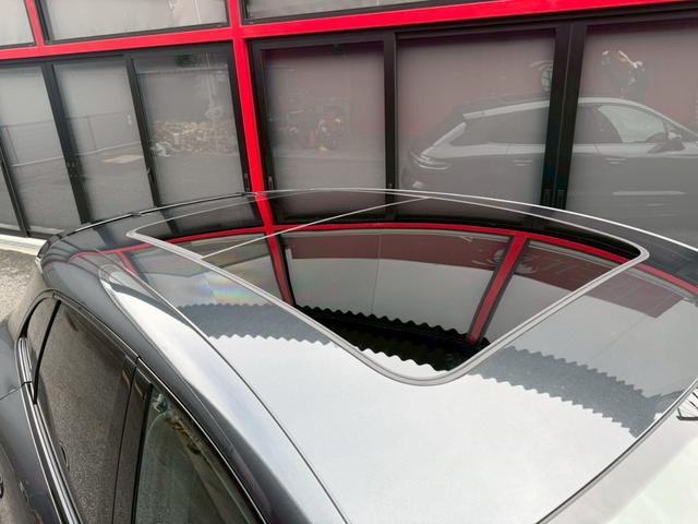 マカン マカンGTS PDK 4WD パノラマSR ターボデザインAW BOSE スポーツクロノPKG スポーツエグゾースト ブラックレザー シートヒーター(19枚目)