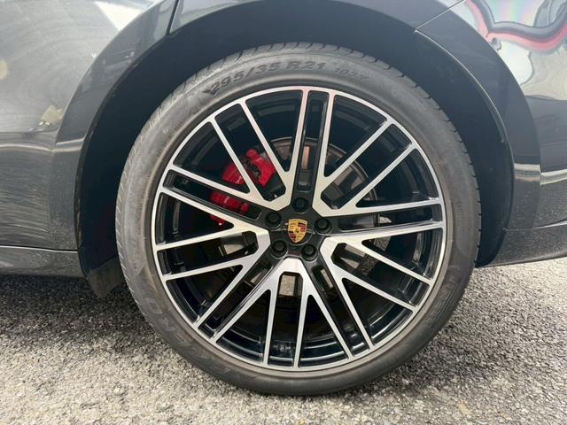 マカン マカンGTS PDK 4WD パノラマSR ターボデザインAW BOSE スポーツクロノPKG スポーツエグゾースト ブラックレザー シートヒーター(27枚目)