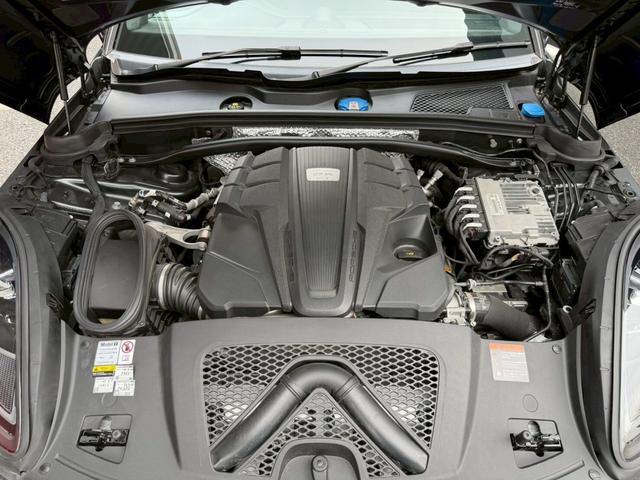 マカン マカンGTS PDK 4WD パノラマSR ターボデザインAW BOSE スポーツクロノPKG スポーツエグゾースト ブラックレザー シートヒーター(28枚目)