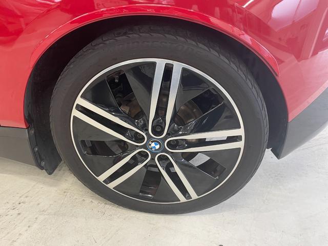 i3 スイート レンジ・エクステンダー装備車(4枚目)