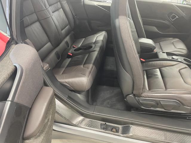 i3 スイート レンジ・エクステンダー装備車(11枚目)
