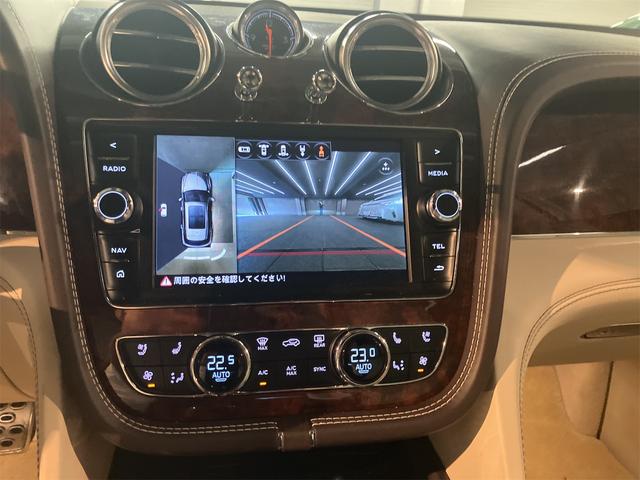 ベンテイガ ベースグレード　ラッピング　マットグレー　ドア内張　６．０ツインターボ　４ＷＤ（18枚目）