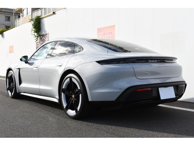 タイカン タイカン パフォーマンスバッテリープラス 正規ディーラー車 パフォーマンスバッテリープラス 4+1シート アイスグレーメタリック OP255+プレミアムコーティング・前後ドラレコOP20 新車保証継承可 取扱説明書 保証書 スペアキー(12枚目)