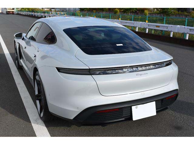 タイカン タイカン パフォーマンスバッテリープラス 正規ディーラー車 パフォーマンスバッテリープラス 4+1シート アイスグレーメタリック OP255+プレミアムコーティング・前後ドラレコOP20 新車保証継承可 取扱説明書 保証書 スペアキー(15枚目)