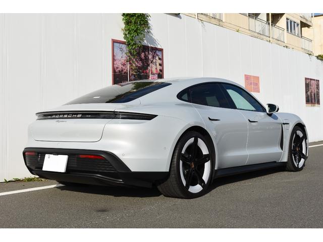タイカン タイカン パフォーマンスバッテリープラス 正規ディーラー車 パフォーマンスバッテリープラス 4+1シート アイスグレーメタリック OP255+プレミアムコーティング・前後ドラレコOP20 新車保証継承可 取扱説明書 保証書 スペアキー(18枚目)