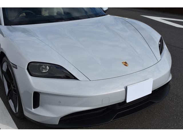 タイカン タイカン パフォーマンスバッテリープラス 正規ディーラー車 パフォーマンスバッテリープラス 4+1シート アイスグレーメタリック OP255+プレミアムコーティング・前後ドラレコOP20 新車保証継承可 取扱説明書 保証書 スペアキー(75枚目)