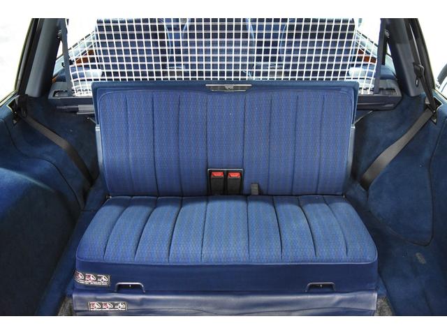 Eクラスステーションワゴン E320ステーションワゴン 正規D車 パールブルー カスタム車両 社外ナビ/地デジ・バックカメラ・ETC(10枚目)