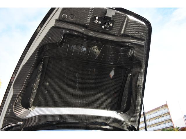 カイエン ターボ　ＴＥＣＨＡＲＴ　ＭＡＧＮＵＭワイドボディ記載変更済み（車幅１９９ｃｍ）　ＦＯＲＧＥＤ２２インチＡＷ　カーボンボンネット（12枚目）