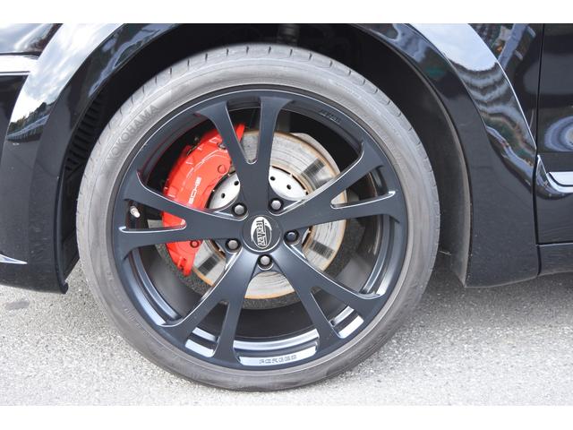 カイエン ターボ　ＴＥＣＨＡＲＴ　ＭＡＧＮＵＭワイドボディ記載変更済み（車幅１９９ｃｍ）　ＦＯＲＧＥＤ２２インチＡＷ　カーボンボンネット（33枚目）