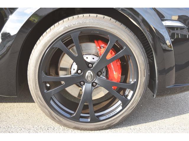 カイエン ターボ　ＴＥＣＨＡＲＴ　ＭＡＧＮＵＭワイドボディ記載変更済み（車幅１９９ｃｍ）　ＦＯＲＧＥＤ２２インチＡＷ　カーボンボンネット（36枚目）