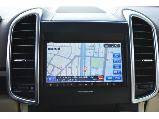 カイエン ターボ　ＴＥＣＨＡＲＴ　ＭＡＧＮＵＭワイドボディ記載変更済み（車幅１９９ｃｍ）　ＦＯＲＧＥＤ２２インチＡＷ　カーボンボンネット（46枚目）