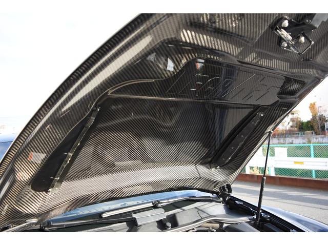 カイエン ターボ　ＴＥＣＨＡＲＴ　ＭＡＧＮＵＭワイドボディ記載変更済み（車幅１９９ｃｍ）　ＦＯＲＧＥＤ２２インチＡＷ　カーボンボンネット（57枚目）