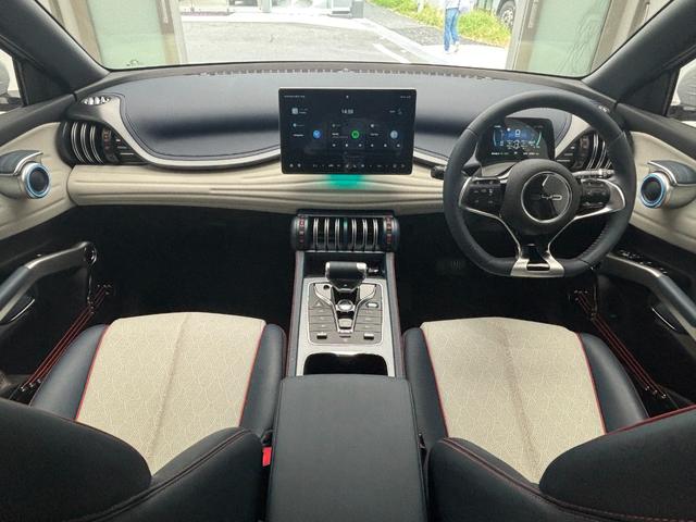 ＡＴＴＯ　３ ベースグレード　アクティブクルーズコントロール　回転式タッチパネル式ナビゲーション　サラウンドビューカメラ　レザーパワーシート　純正１８インチアルミ　デジタルミラー型ドライブレコーダー　ＥＴＣ　ＬＥＤヘッドライト（3枚目）