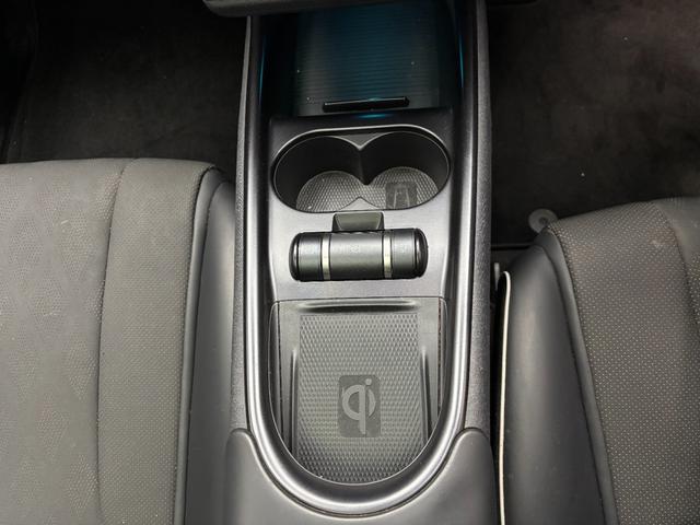 ドルフィン ロングレンジ　回転式モニター　ガラスルーフ　レザーシート　シートヒーター　アクティブクルーズコントロール　ブラインドスポットアシスト　ＬＥＤヘッドライト　幼児置き去り検知システム　ペダル踏み間違い時加速抑制装置（33枚目）