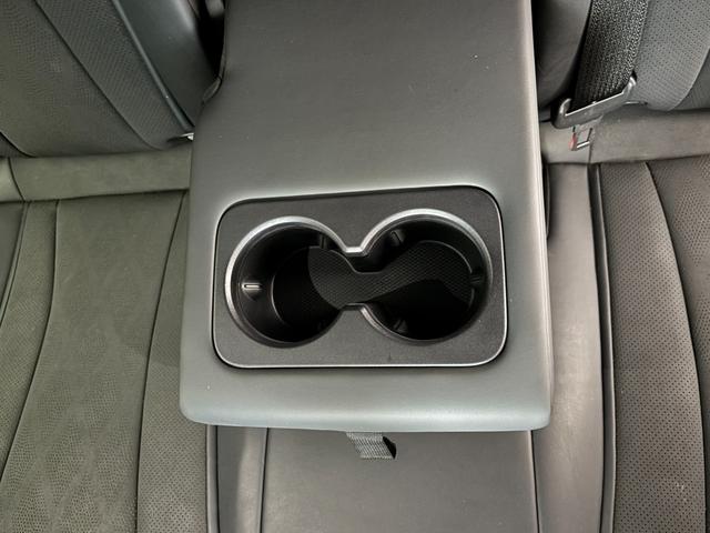 ドルフィン ロングレンジ　回転式モニター　ガラスルーフ　レザーシート　シートヒーター　アクティブクルーズコントロール　ブラインドスポットアシスト　ＬＥＤヘッドライト　幼児置き去り検知システム　ペダル踏み間違い時加速抑制装置（40枚目）