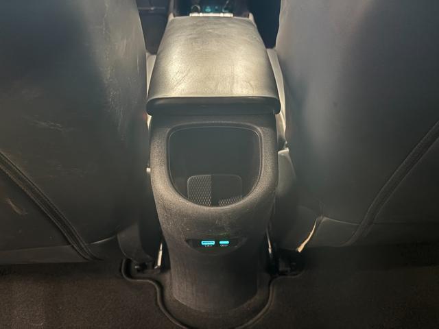 ドルフィン ロングレンジ　回転式モニター　ガラスルーフ　レザーシート　シートヒーター　アクティブクルーズコントロール　ブラインドスポットアシスト　ＬＥＤヘッドライト　幼児置き去り検知システム　ペダル踏み間違い時加速抑制装置（41枚目）