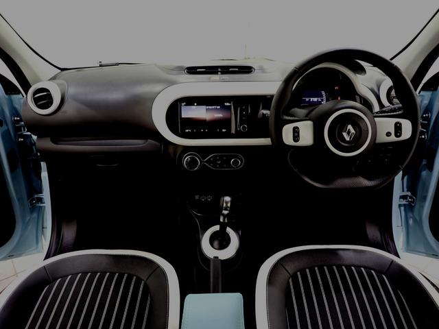 トゥインゴ インテンス　キャンバストップ　新ｓｙ保証継承　ハーフレザーシート　シートヒーター　レザーステアリング　バックカメラ　バックソナー　リアフォグランプ　クルーズコントロール　純正ディスプレイオーディオ　純正アルミホイール（45枚目）