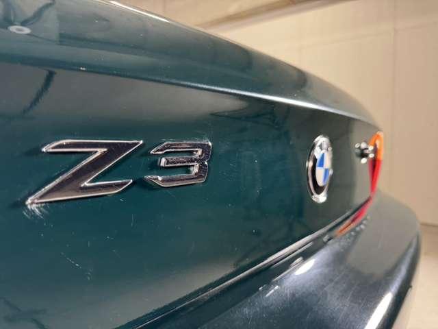 Ｚ３ロードスター ベースグレード　左ハンドル　５速マニュアル　ベージュ幌　ダークグリーン　記録簿　パワーシート　アルミホイール　キーレスキー　禁煙車　正規輸入車（25枚目）