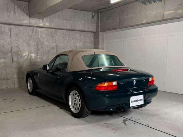 Ｚ３ロードスター ベースグレード　左ハンドル　５速マニュアル　ベージュ幌　ダークグリーン　記録簿　パワーシート　アルミホイール　キーレスキー　禁煙車　正規輸入車（36枚目）