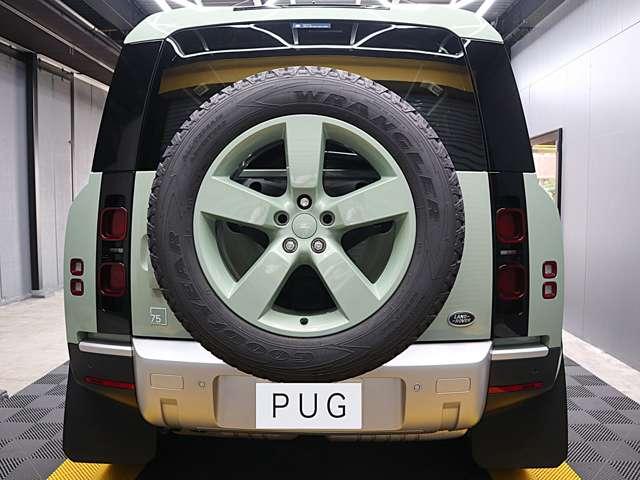 ディフェンダー 75thリミテッドエディション☆禁煙車☆外装色グラスミアグリーン☆ファブリックルーフ☆TVキャンセラー☆エアサスペンション☆ヘッドアップディスプレイ(7枚目)