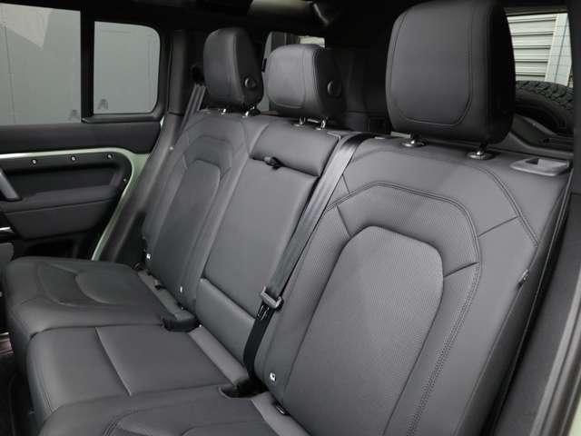 ディフェンダー 75thリミテッドエディション☆禁煙車☆外装色グラスミアグリーン☆ファブリックルーフ☆TVキャンセラー☆エアサスペンション☆ヘッドアップディスプレイ(18枚目)