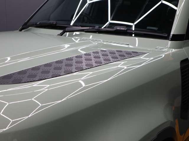 ディフェンダー 75thリミテッドエディション☆禁煙車☆外装色グラスミアグリーン☆ファブリックルーフ☆TVキャンセラー☆エアサスペンション☆ヘッドアップディスプレイ(20枚目)