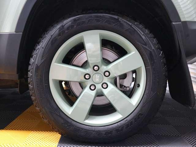 ディフェンダー 75thリミテッドエディション☆禁煙車☆外装色グラスミアグリーン☆ファブリックルーフ☆TVキャンセラー☆エアサスペンション☆ヘッドアップディスプレイ(29枚目)