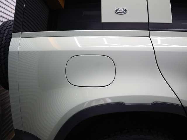 ディフェンダー 75thリミテッドエディション☆禁煙車☆外装色グラスミアグリーン☆ファブリックルーフ☆TVキャンセラー☆エアサスペンション☆ヘッドアップディスプレイ(42枚目)